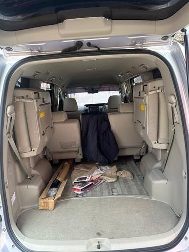 Toyota  Noah - Miniature 4