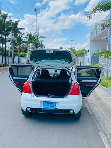 Suzuki  Swift - Miniature 4