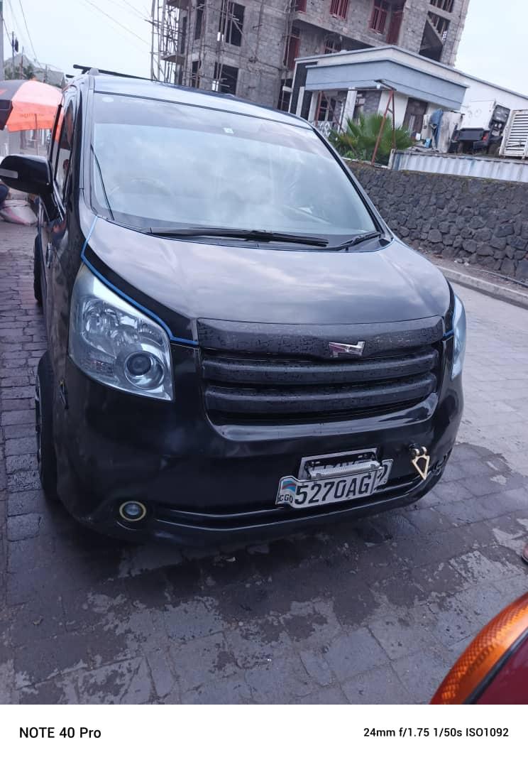 Photo principale de Toyota  Noah