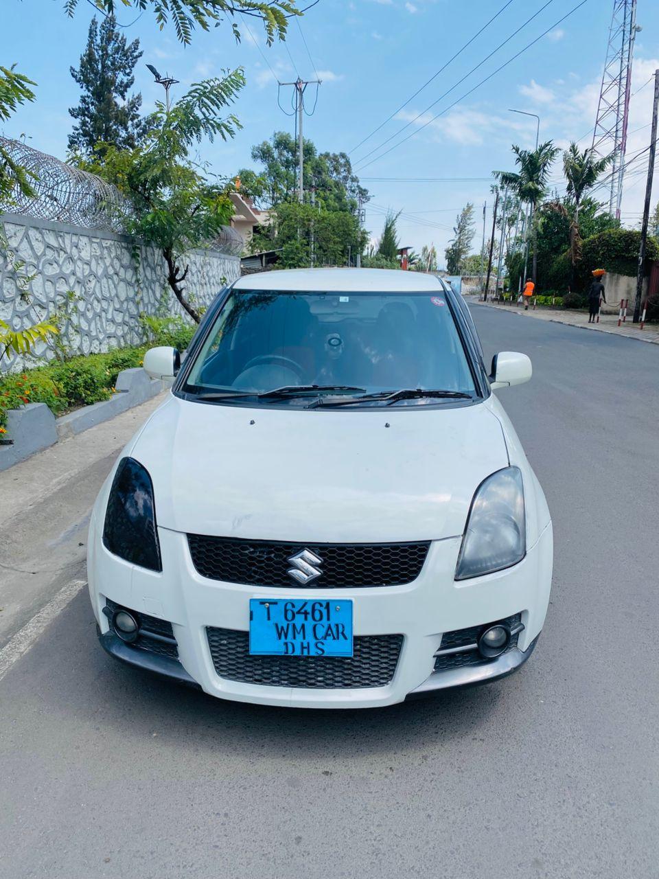 Photo principale de Suzuki  Swift